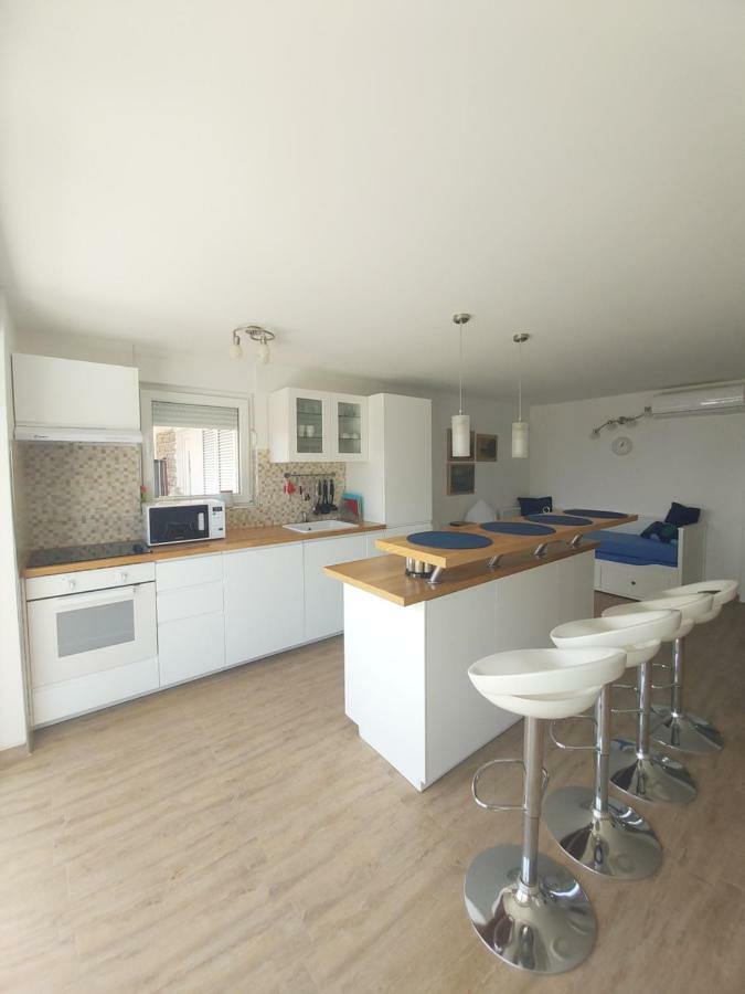 Apartments Irina Ičići Екстериор снимка