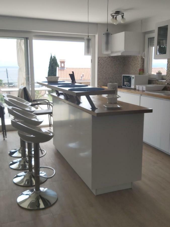 Apartments Irina Ičići Екстериор снимка